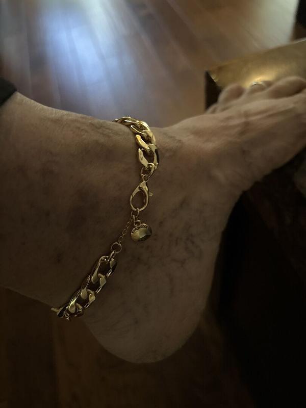 Customer carousel item 1.