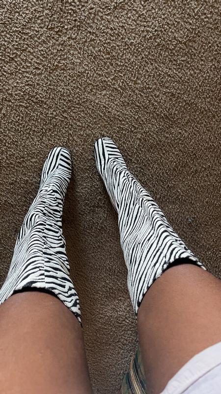 Review Thumbnail Image 0 369668289