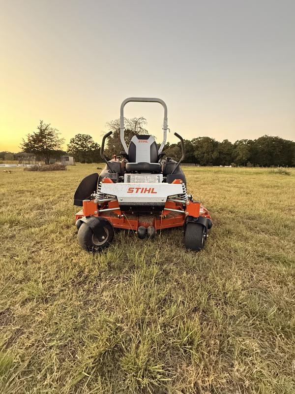 STIHL RZ 560 Series Gasoline Zero-Turn Mower
