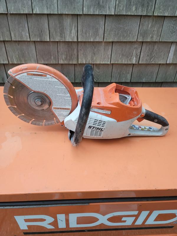 Stihl concrete deals saw battery