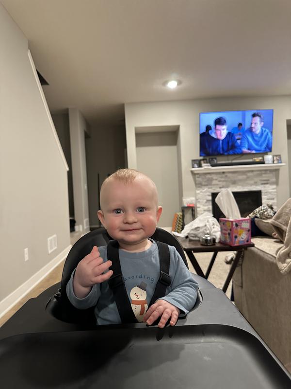 Customer photo for "Very nice modern high chair"