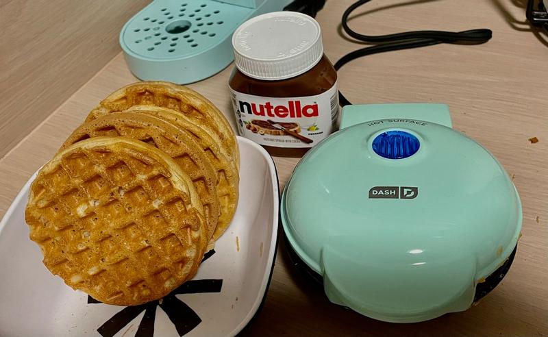 Waffle Maker Mini, Sandwich with Removable Plates, Small Belgian Breakfast, 3-in-1 Donut Maker, Non-Stick, Compact Design, Grilled Cheese, Keto