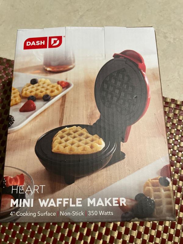 DASH Mini Maker - Máquina De Gofres Individuales De 4 Pulgadas, Antiadherente, Ideal Para Waffles, Hash Browns Y Chaffles Keto - Color Rojo Corazón