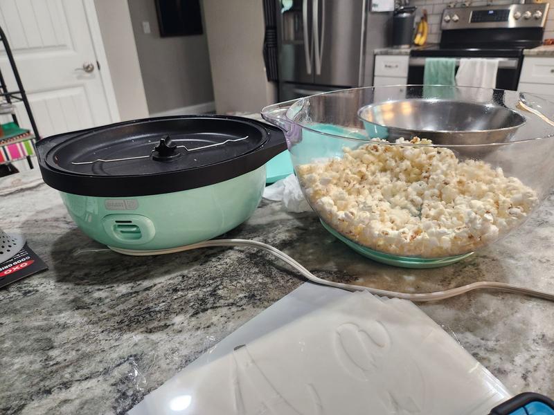 DASH SmartStore™ Stirring Popcorn Maker, 3QT Hot Oil Electric