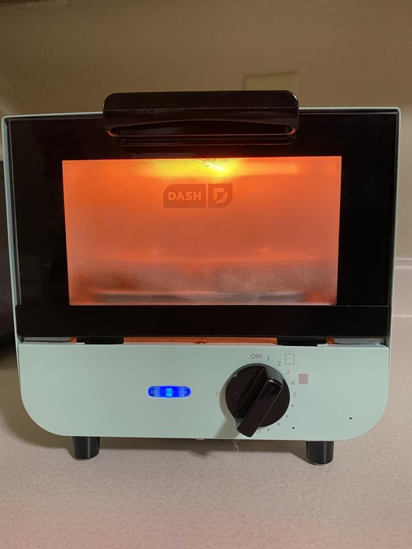 Dash Mini Toaster Oven compact kitchen red