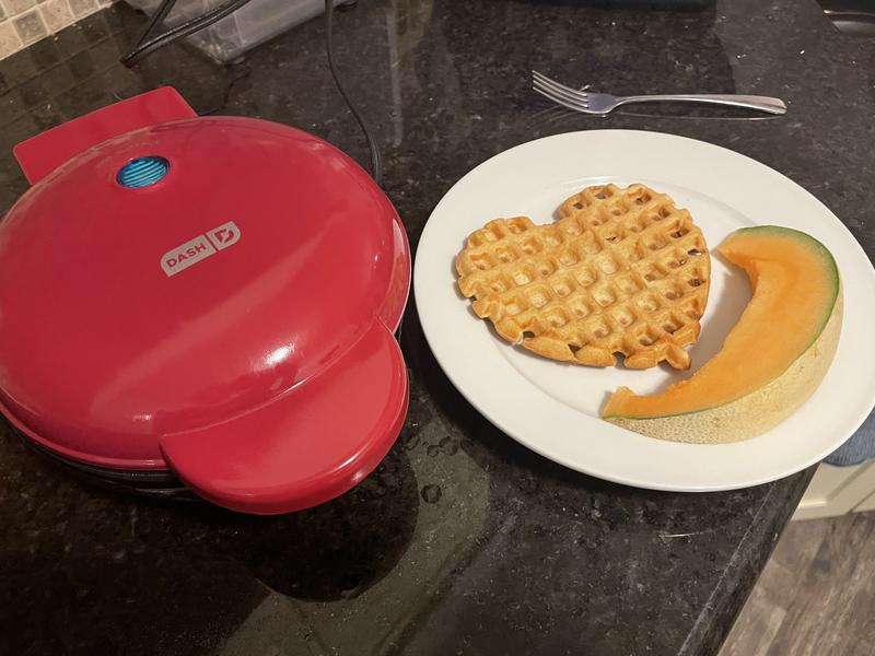 Customer Reviews Dash® Express HeartShape Waffle Maker in Red Bed