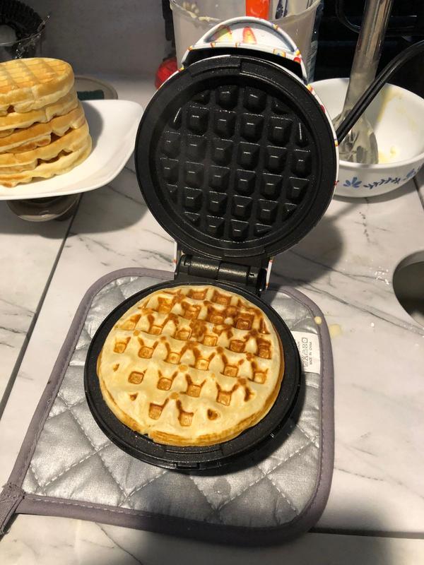 6-in-1 Dash Mini Waffle Maker! 