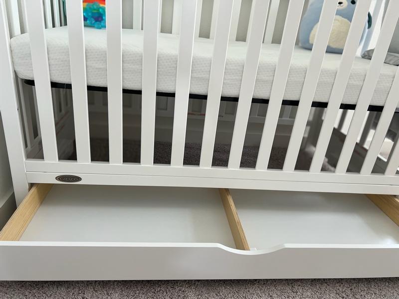 Graco® Shiloh™ 5-in-1 Convertible Crib with Drawer | Storkcraft