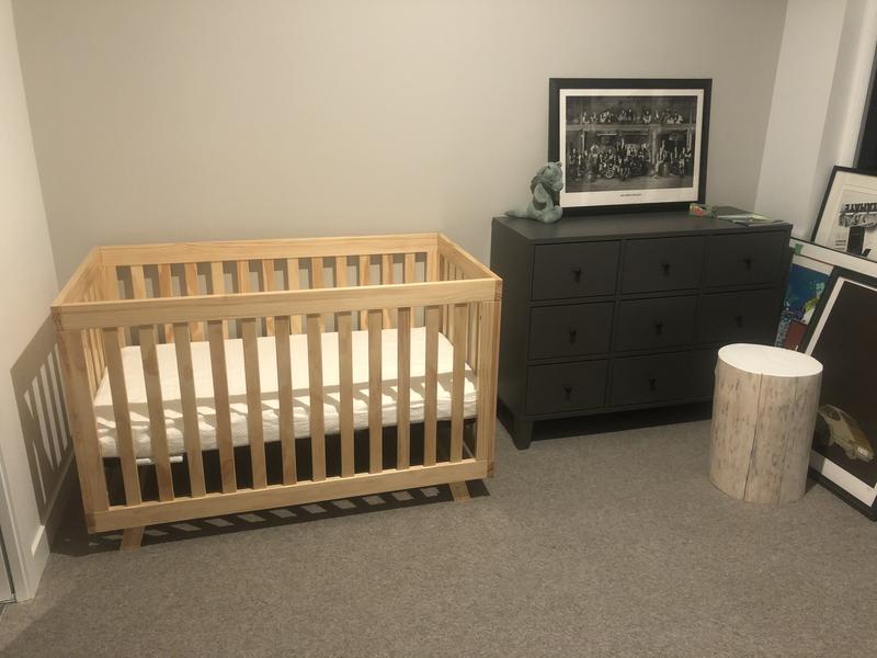 Storkcraft beckett clearance crib