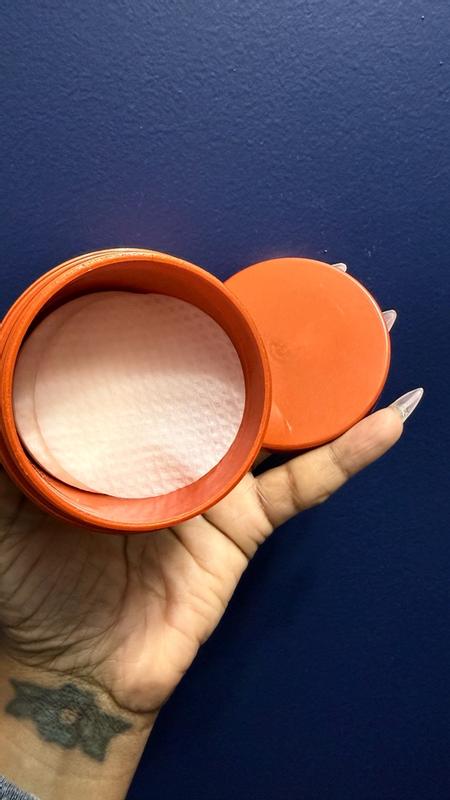 Customer photo for "It applies easily, absorbs quickly without feeling greasy"