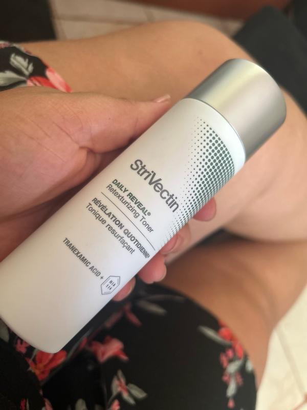 Customer photo for "It has a light fresh feeling and smells good"