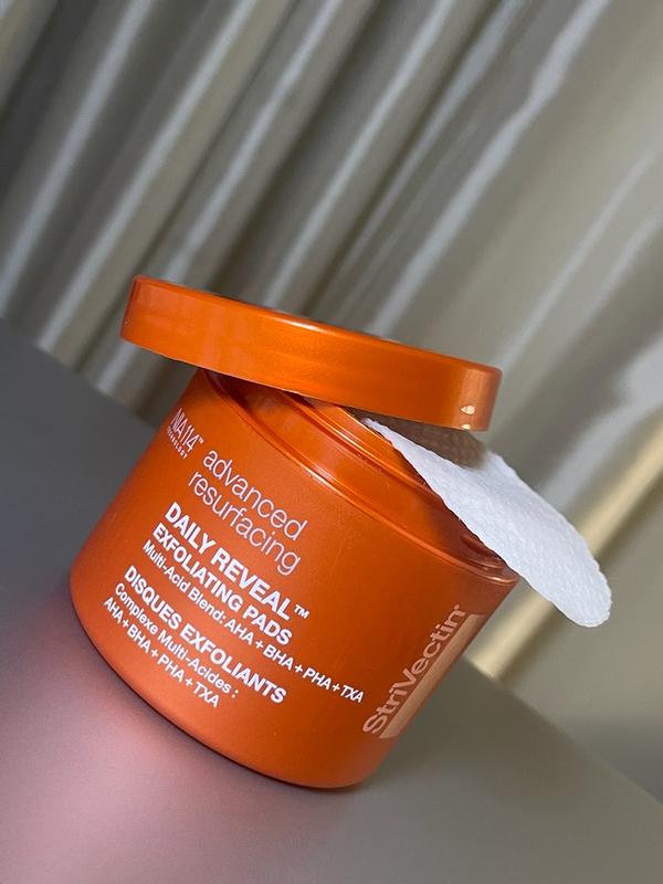 Customer carousel item 3.