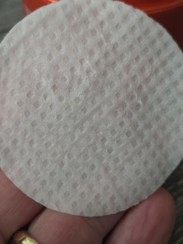 Customer photo for "Amazing Exfoliating Pads"