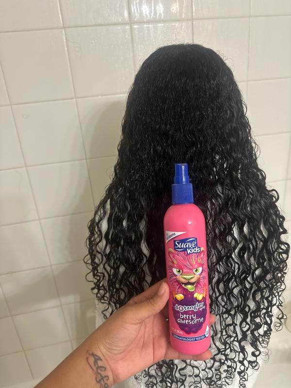 Berry Awesome Detangler Spray | Suave® – Suave Brands Co.