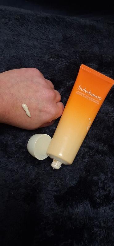 Customer photo for "Great for use with retinoids"