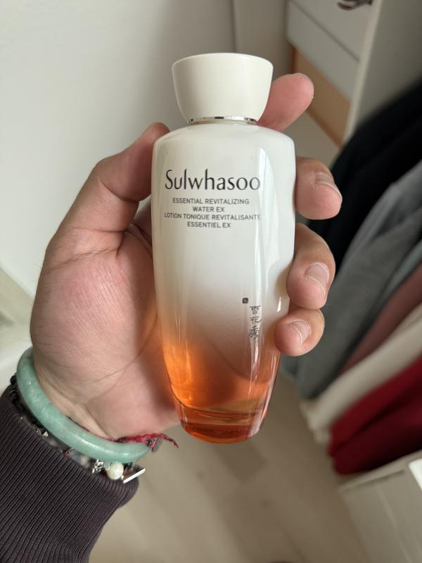 Customer carousel item 8.