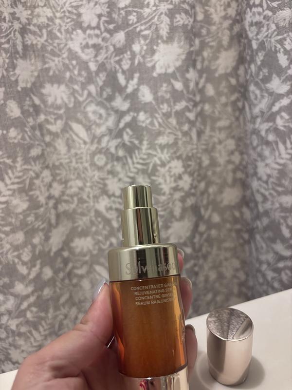 Customer carousel item 8.