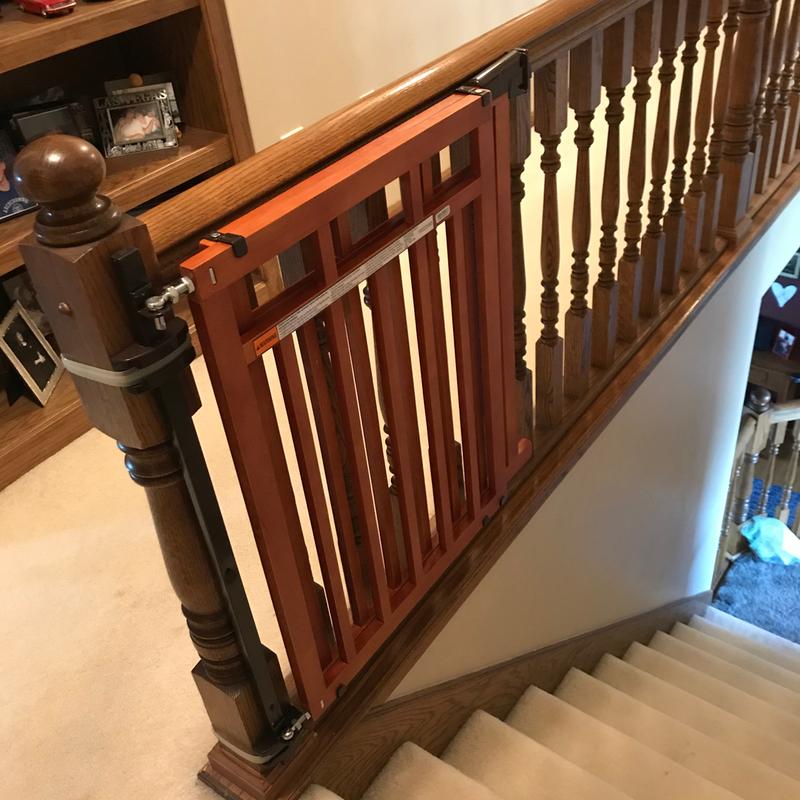 summer infant banister and stair wood gate