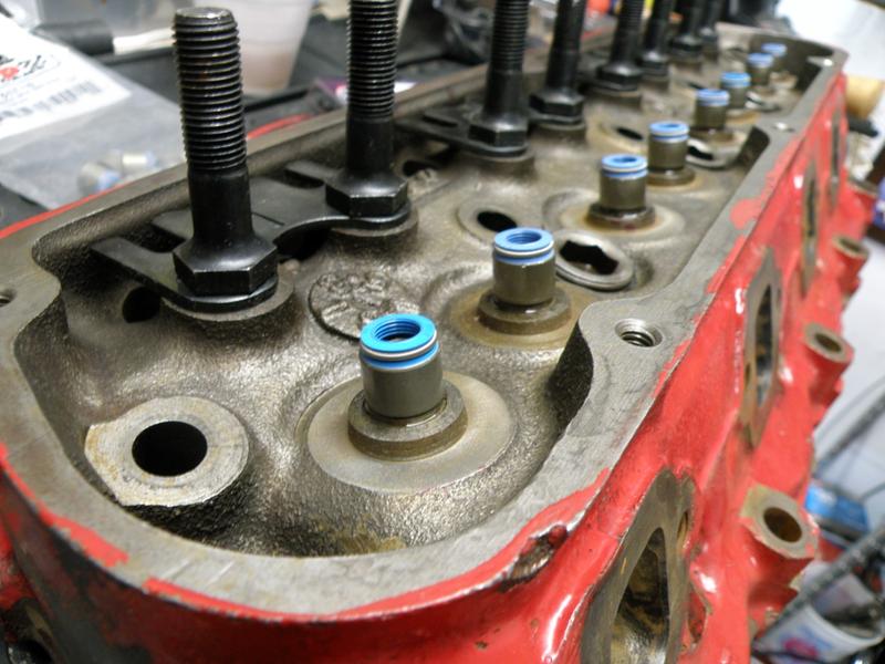 COMP Cams 515-16 Set Of 16 Metal Viton Valve Seals For .530 - View #3