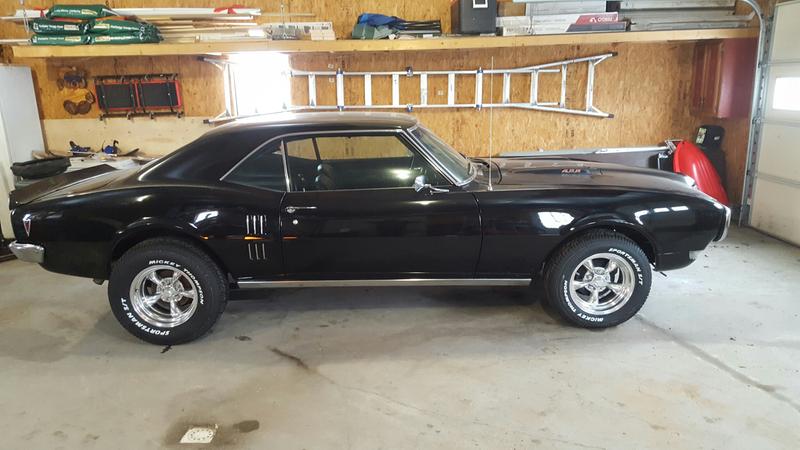 Mickey Thompson Sportsman S/T Radial Tires 235/60-15