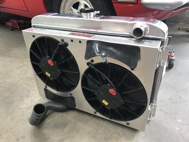 fanhua。 11 Inch 3,750 CFM Derale High-Output Dual RAD Fan and Shroud Kit 16831