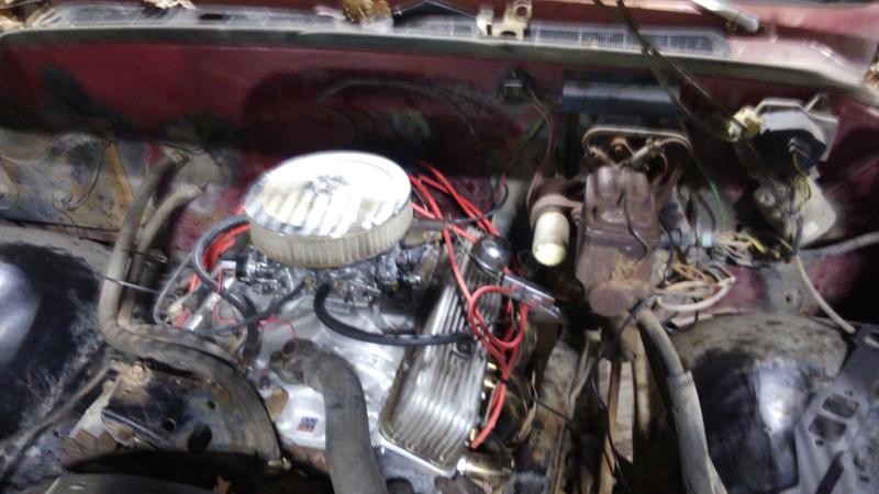 Edelbrock Total Power Package 338 HP Small Block Chevy Top-End