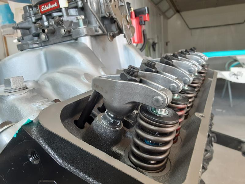 Summit Racing™ Cast Iron Cylinder Heads Assembled Intake Runner