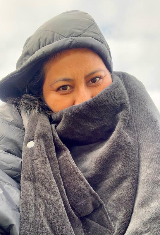 Heated Throws: On-The-Go Cordless 2.0 Heated Wearable Throw with