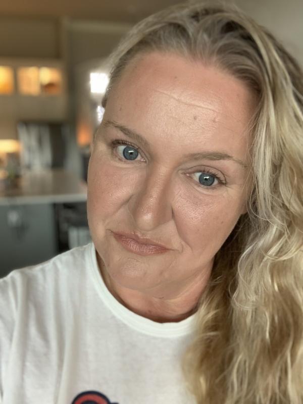 Customer photo for "Brightening SPF without the sting :)"