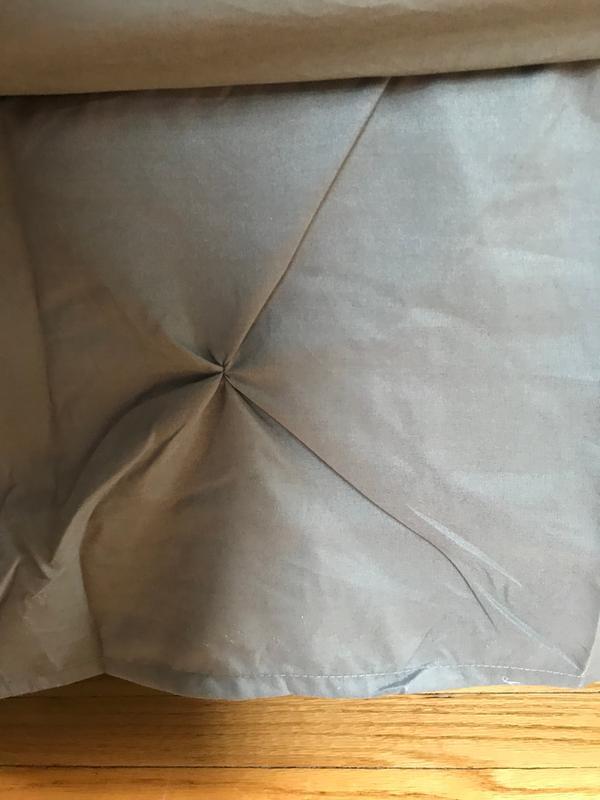 Pretty Pintuck deisgn