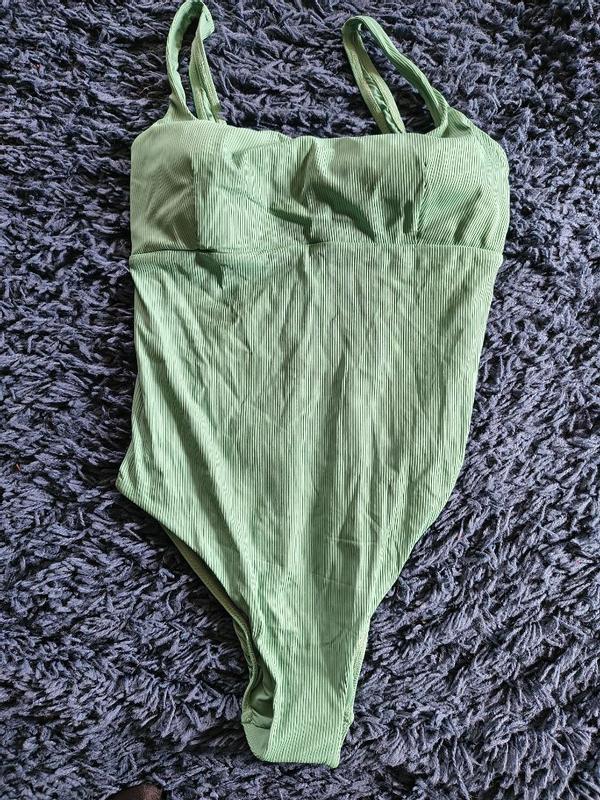 Review Thumbnail Image 0 381586971