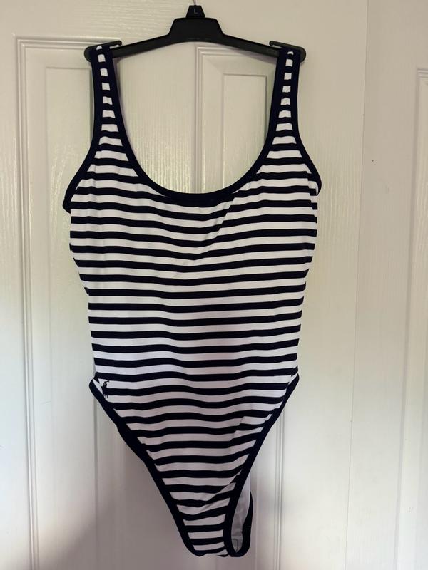 Review Thumbnail Image 0 349917709