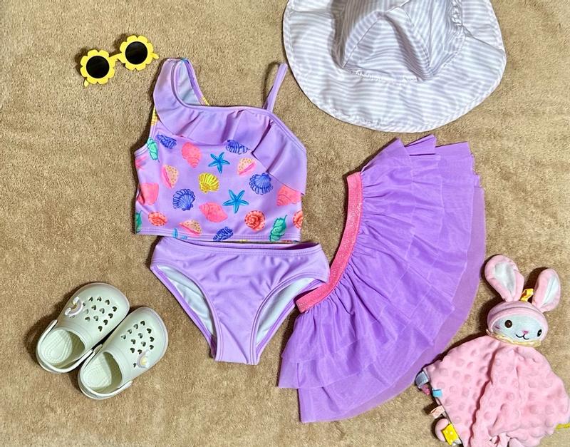 Customer photo for "Perfectly designed for little girls with a cute age appropriate style"
