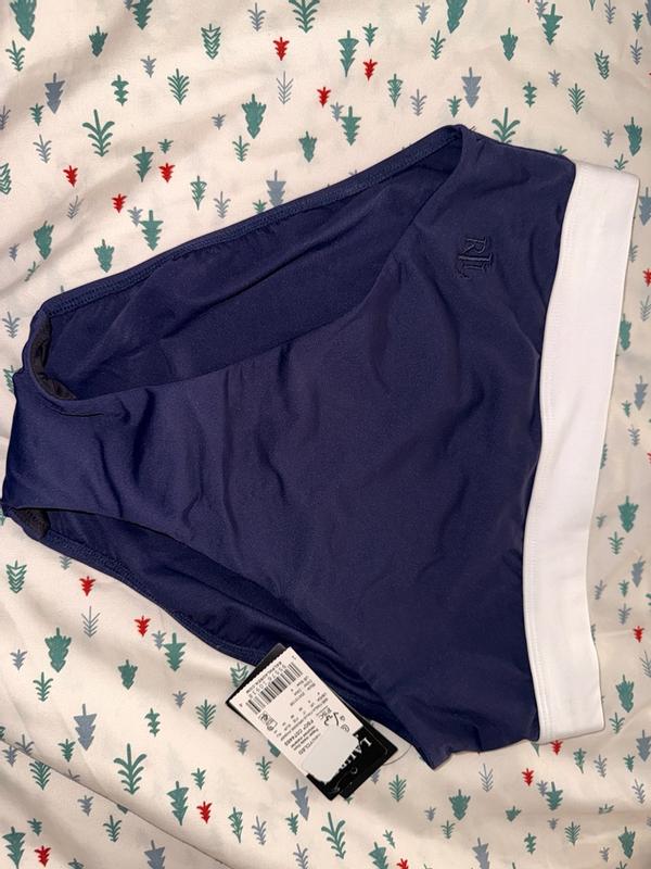 Review Thumbnail Image 2 384306530