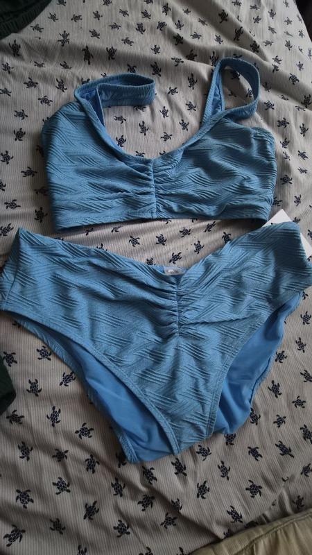 Review Thumbnail Image 0 383230954