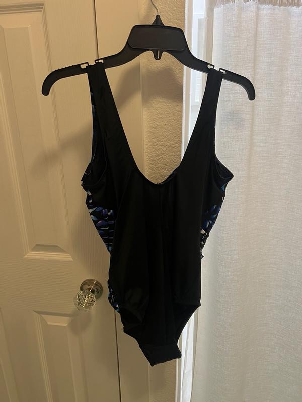 Customer carousel item 7.