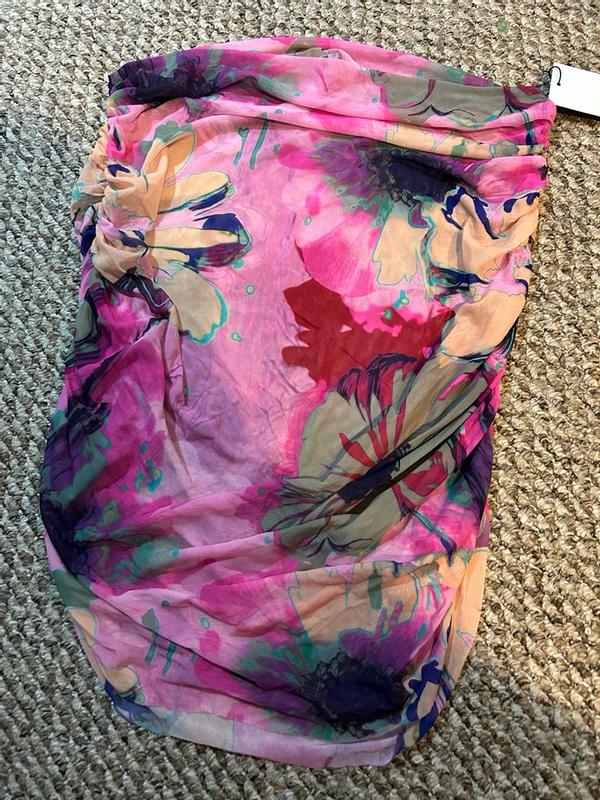 Review Thumbnail Image 0 375669701