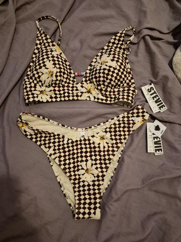 Review Thumbnail Image 0 382075205