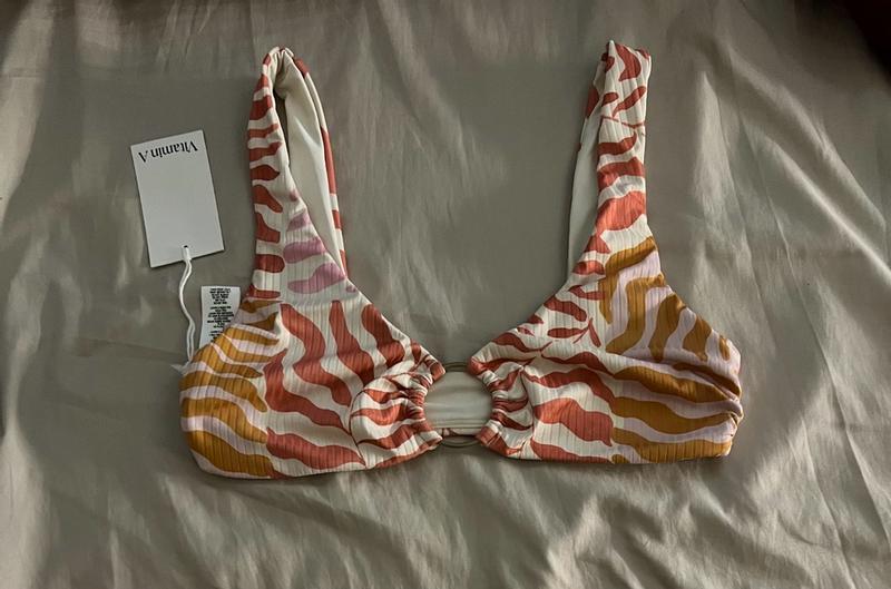 Review Thumbnail Image 0 355073617