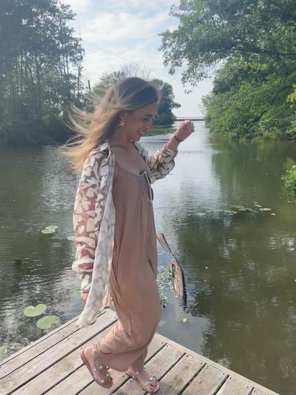 Customer photo for "Perfect summer photoshoot companion"