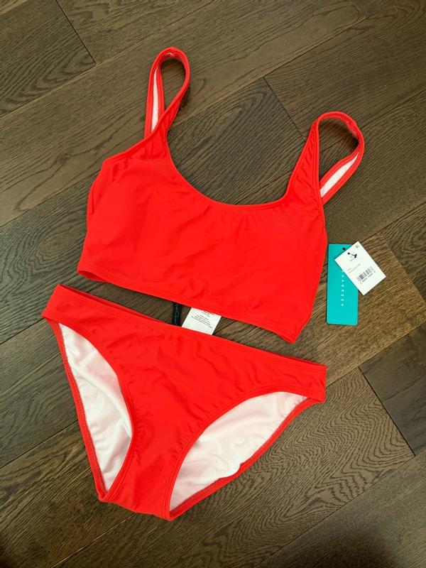 Customer photo for "Solid pick for the summer"