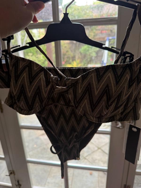 Review Thumbnail Image 0 383980728