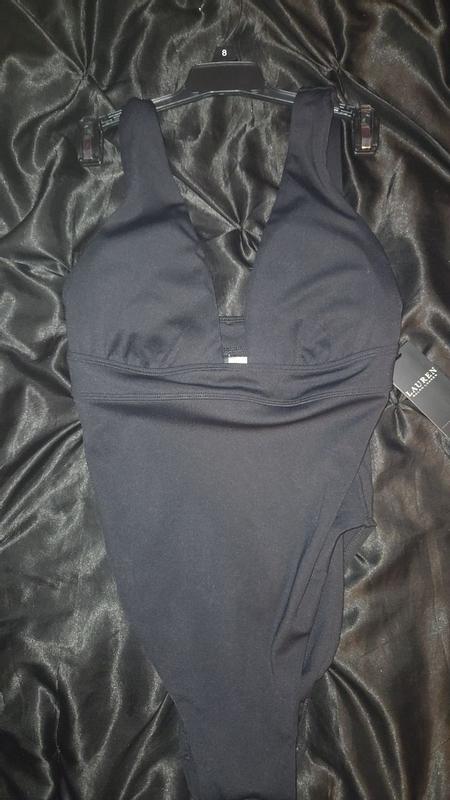 Customer photo for "Very Comfortable & Cute Bathing Suit!! 😍🙌🏽"