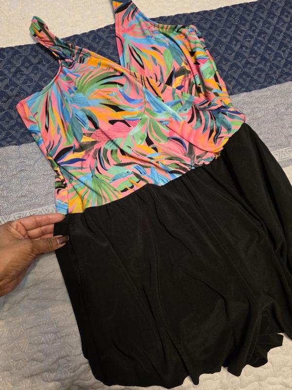 Customer photo for "Very cute print and shaping for me"