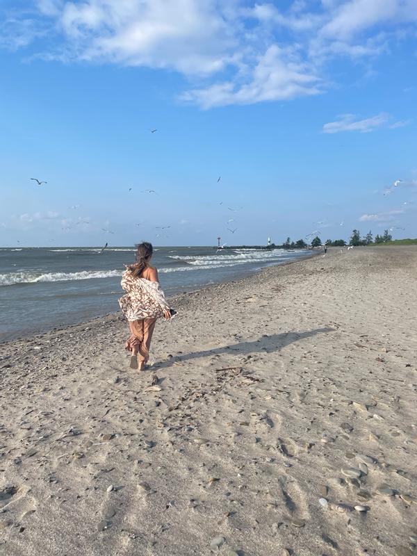 Customer photo for "Perfect summer photoshoot companion"