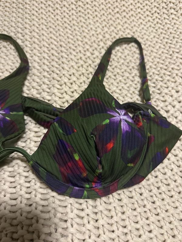 Review Thumbnail Image 1 388460237
