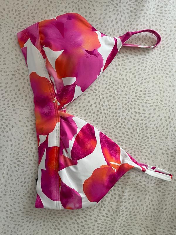 Customer photo for "Cute bikini top!"