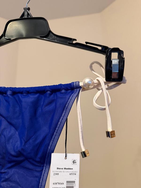 Review Thumbnail Image 0 376855356