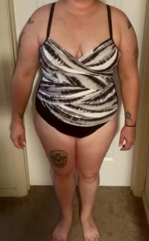 Customer photo for "Not comfortable and too expensive to not flatter your figure"