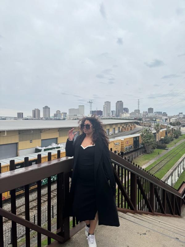 Review Thumbnail Image 0 371407916